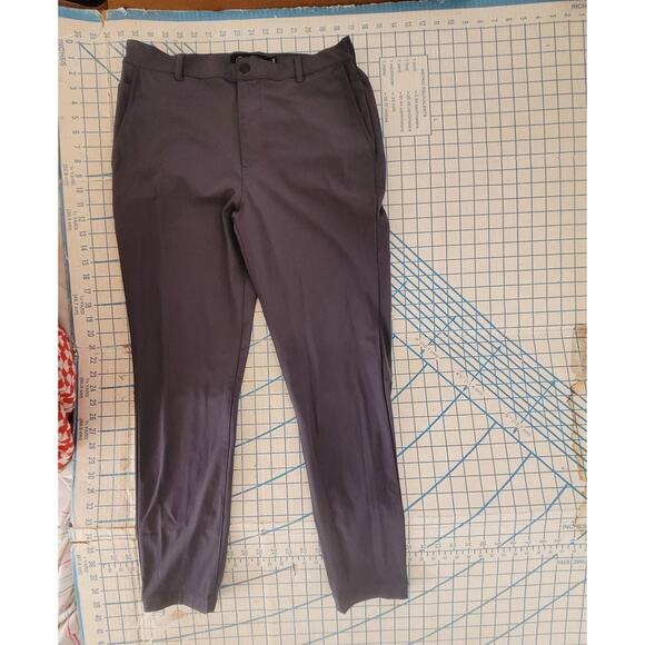 Cuts Grey AO Jogger Flat Front Slim Tapered Athleisure Mens Pants size medium - Picture 5 of 13